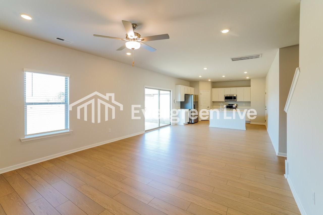 178 Fenwick Pl - Photo 4 of 16