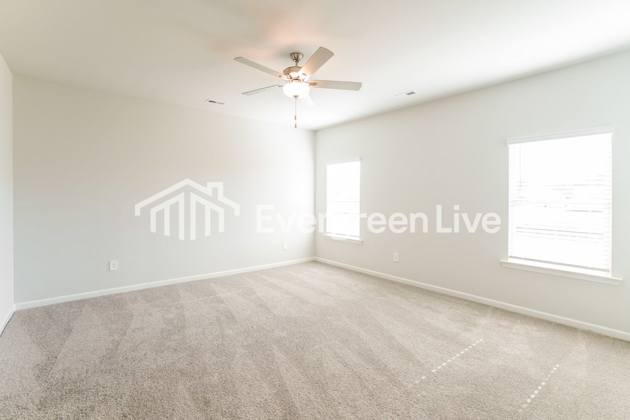 100 Chain Bridge Cir - Photo 7 of 15