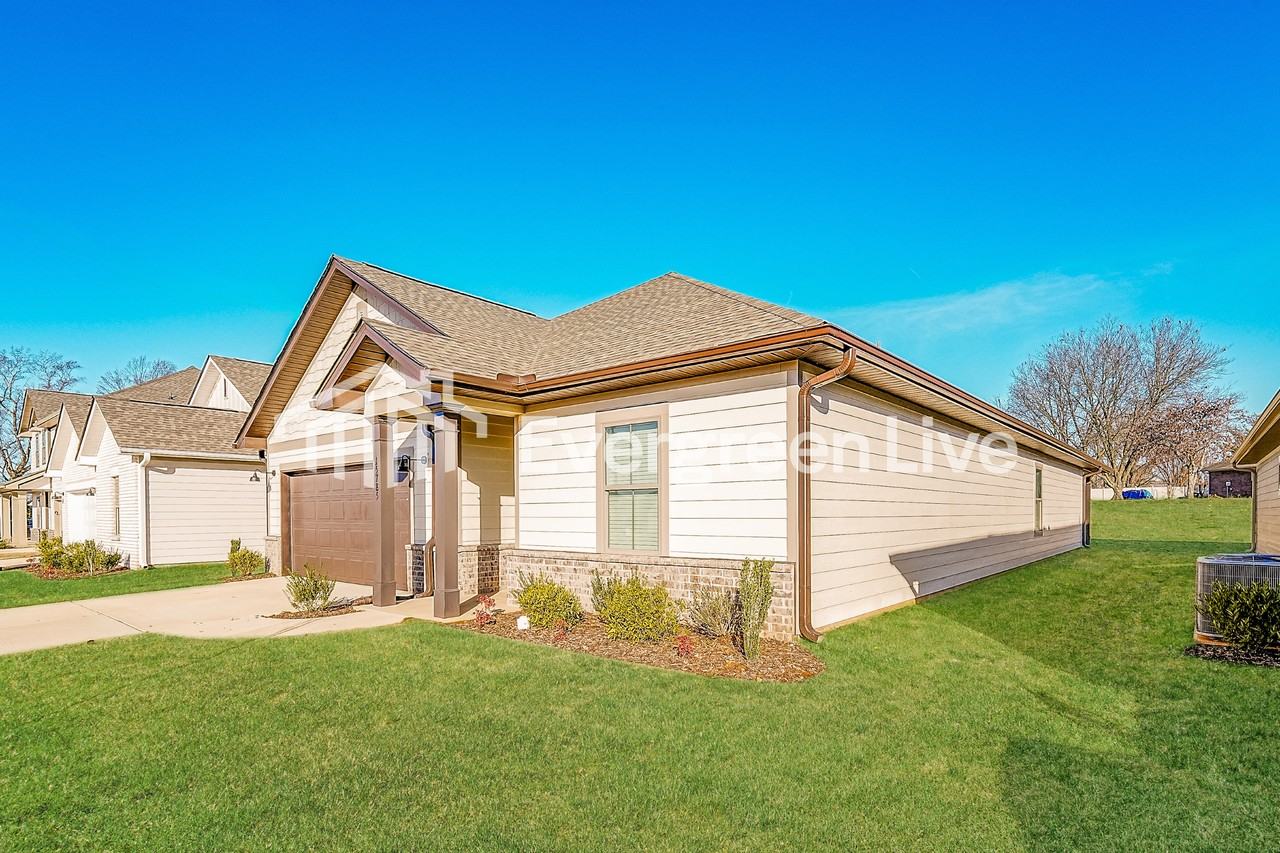 15785 Ruthie Lynn Dr - Photo 2 of 15