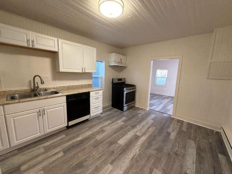 18933 Main St - Photo 7 of 18