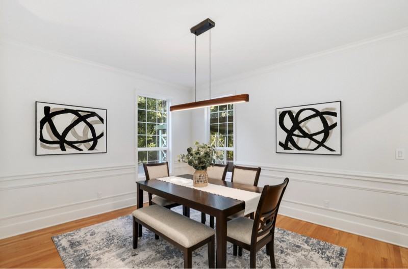 2541 Lynnwood Ave Ne - Photo 4 of 24