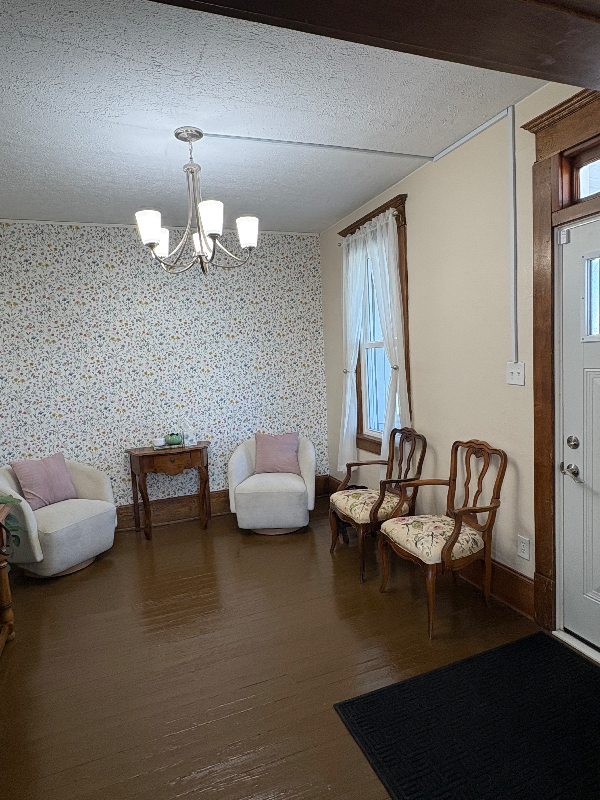 73 Martin Ave - Photo 3 of 13