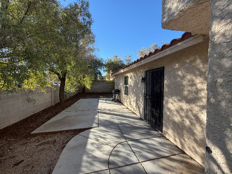 3928 Dream St - Photo 2 of 7