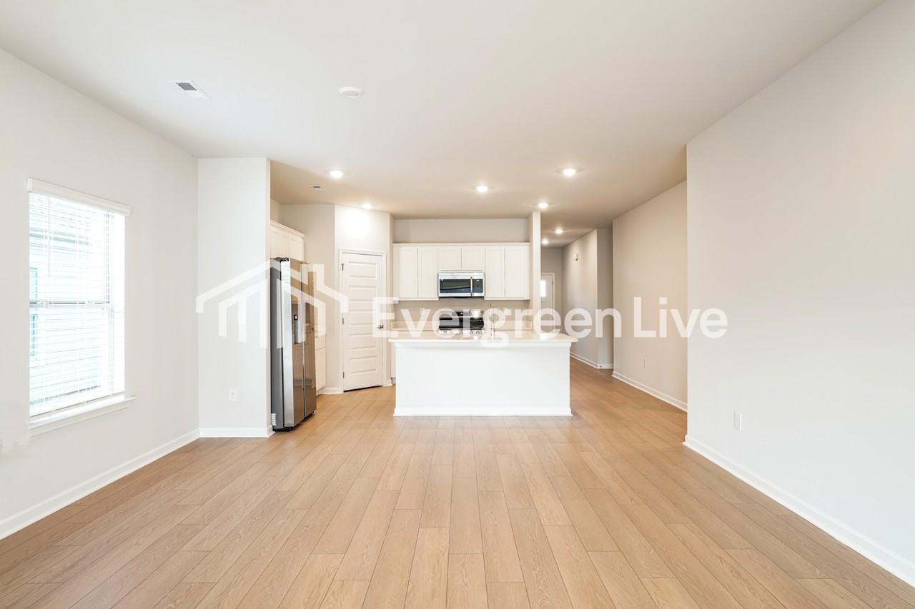 28590 Whitehall Ln - Photo 3 of 15