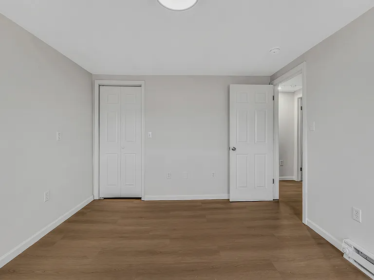 141 Throop St #2 - Photo 4 of 18