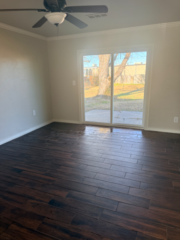 9137 E 46th Pl - Photo 5 of 11