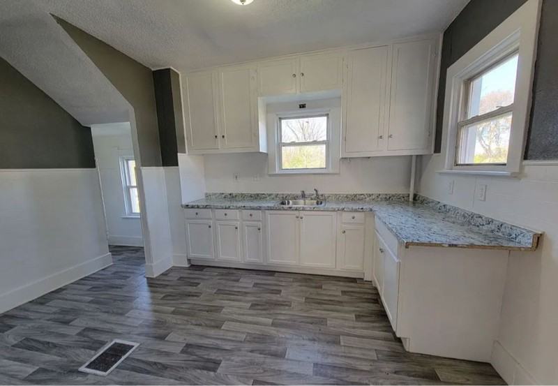 518 Sandusky St - Photo 3 of 10