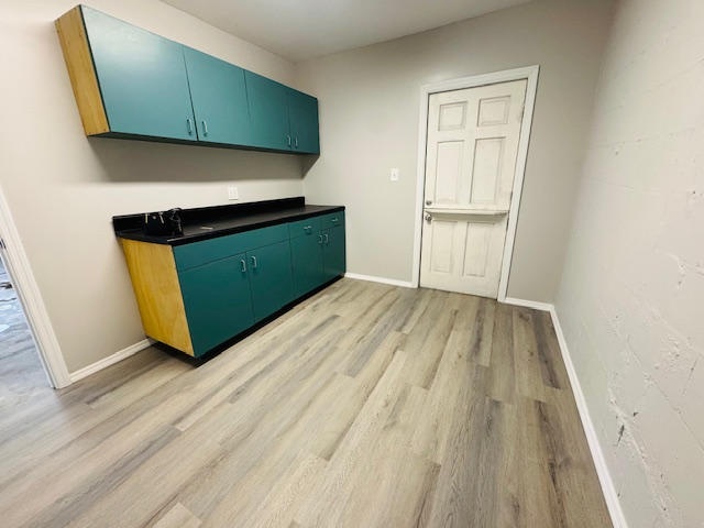 113 Ne Lincoln Cir N #0 - Photo 7 of 9