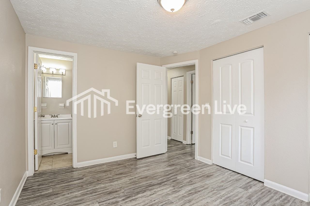 327 Bonnlyn Dr - Photo 7 of 15