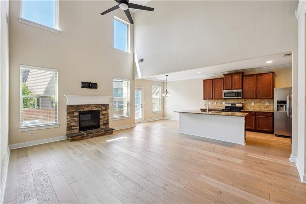 5145 Rialto Way - Photo 4 of 25