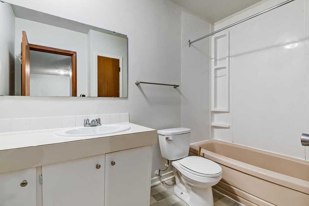 Forster Lodge - Photo 6 of 9