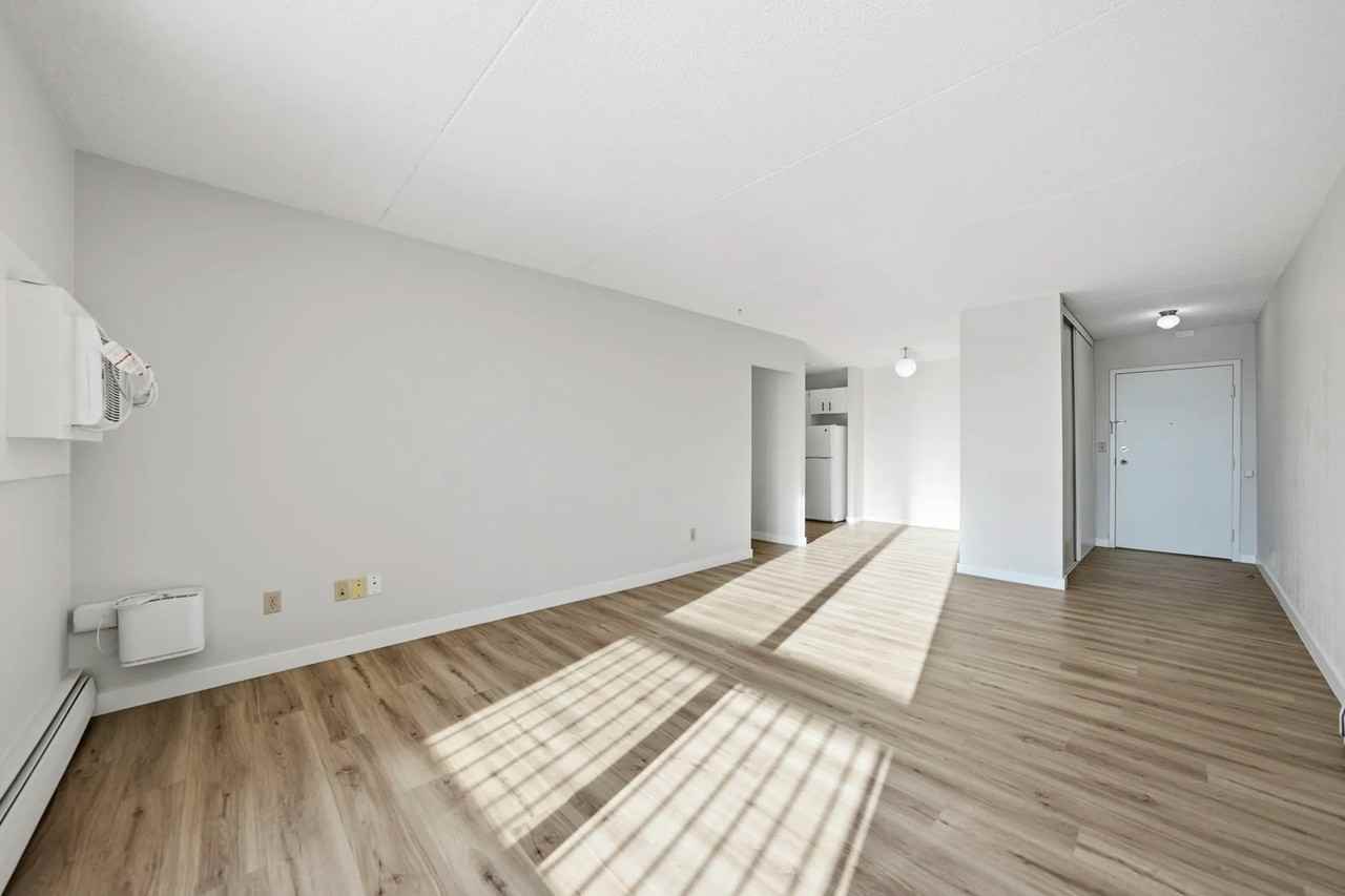 Northgate Manor II - Photo 6 of 36