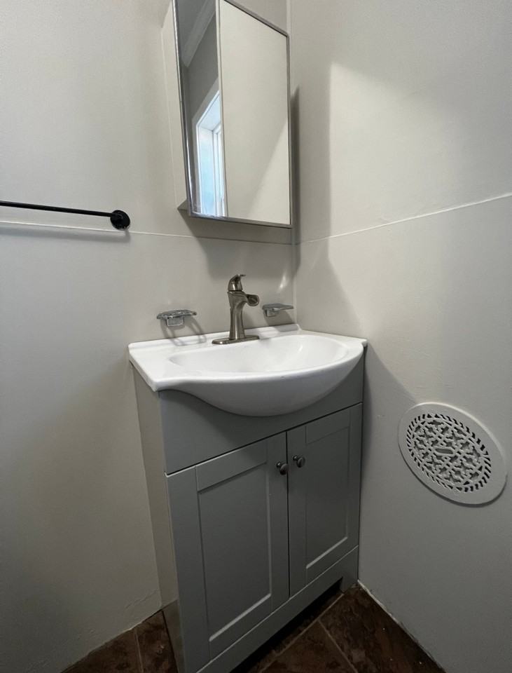 34 W Fifth St - Photo 7 of 12