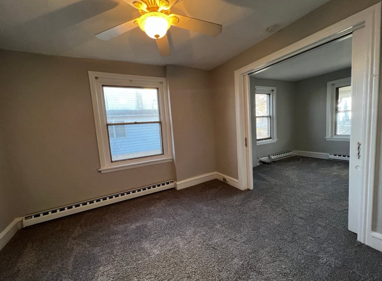 34 W Fifth St - Photo 4 of 12