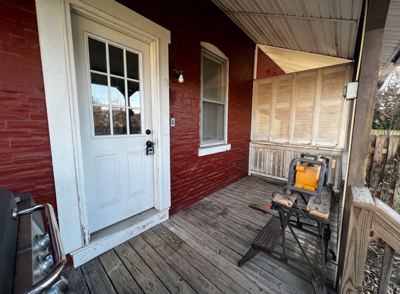 34 W Fifth St - Photo 5 of 12