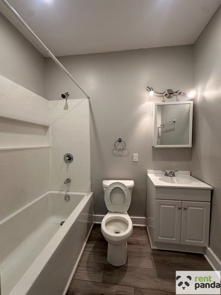 212 East Ave - Photo 6 of 12