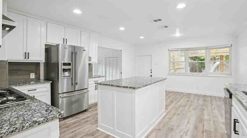 3855 Crest Cove Cir #NA - Photo 6 of 40