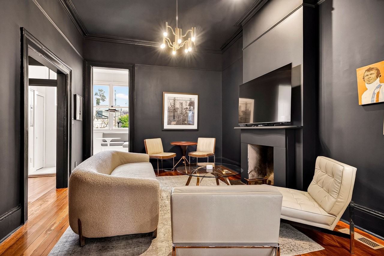 313 W Bolton St #NA - Photo 2 of 17