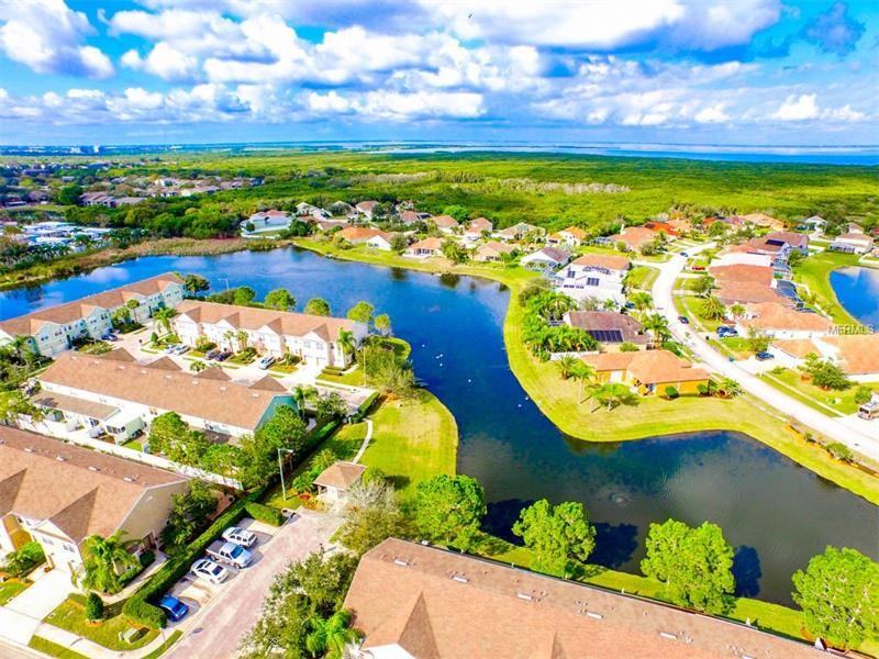 569 Vallance Way Ne #569 - Photo 2 of 15