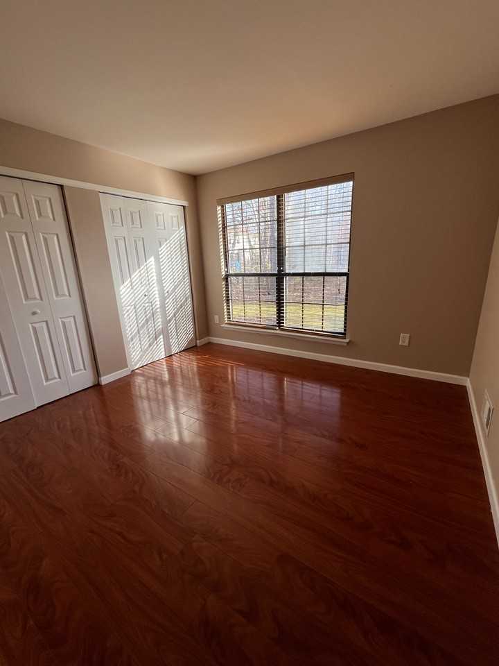 21 Cheshire Dr #21 - Photo 5 of 13