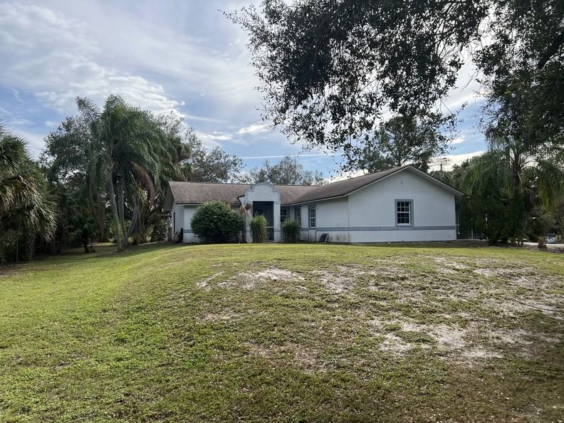 740 23rd St Sw #NA - Photo 2 of 27