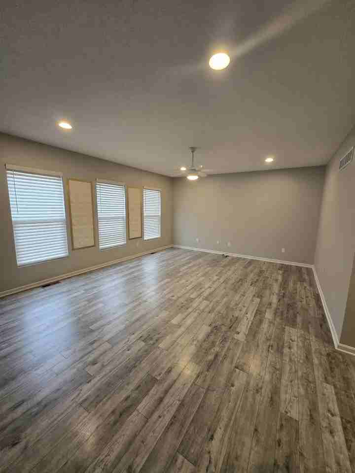 6885 Charlestown Ln #NA - Photo 7 of 20