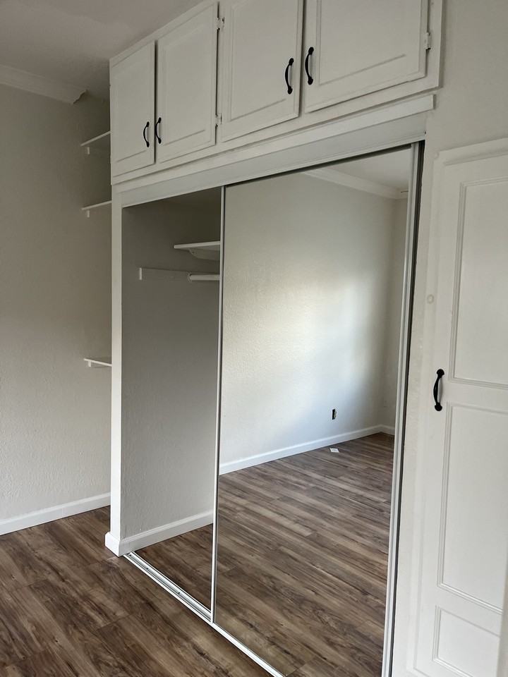 1072 Laguna Ave #0067 - Photo 7 of 28