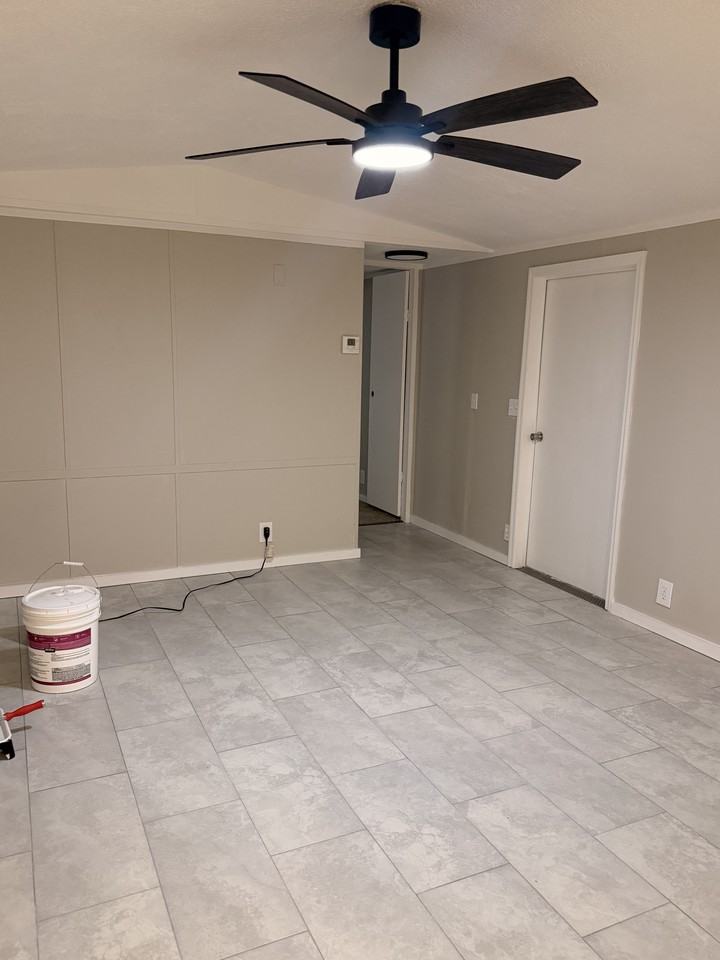 2762 Oleander Dr #6 - Photo 2 of 14