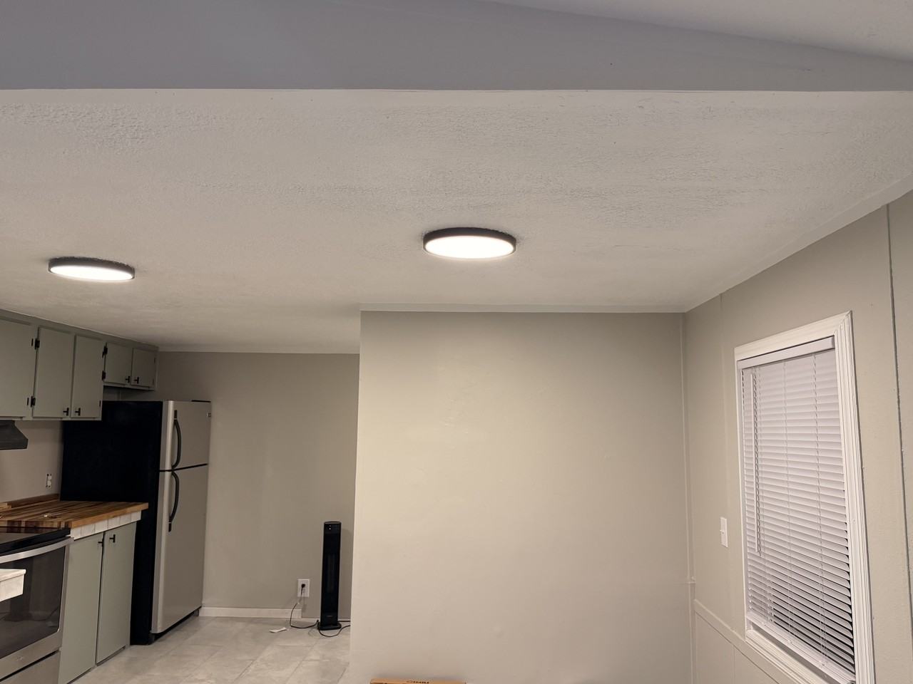 2762 Oleander Dr #6 - Photo 4 of 14