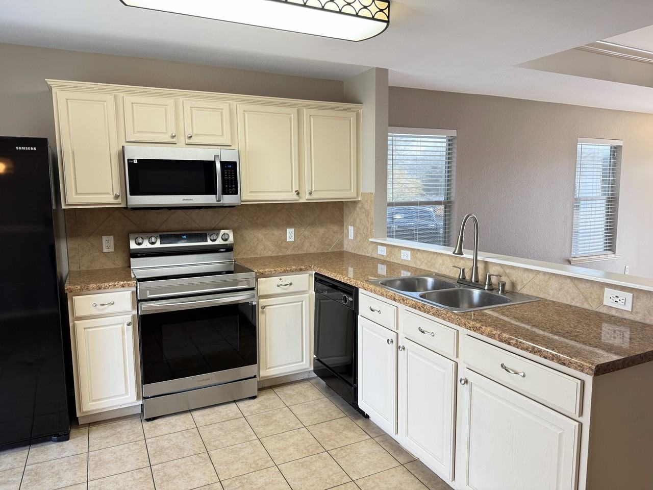 216 Pullman Place Blvd #NA - Photo 6 of 17