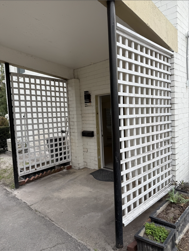 1633 San Marco Blvd #7 - Photo 4 of 13