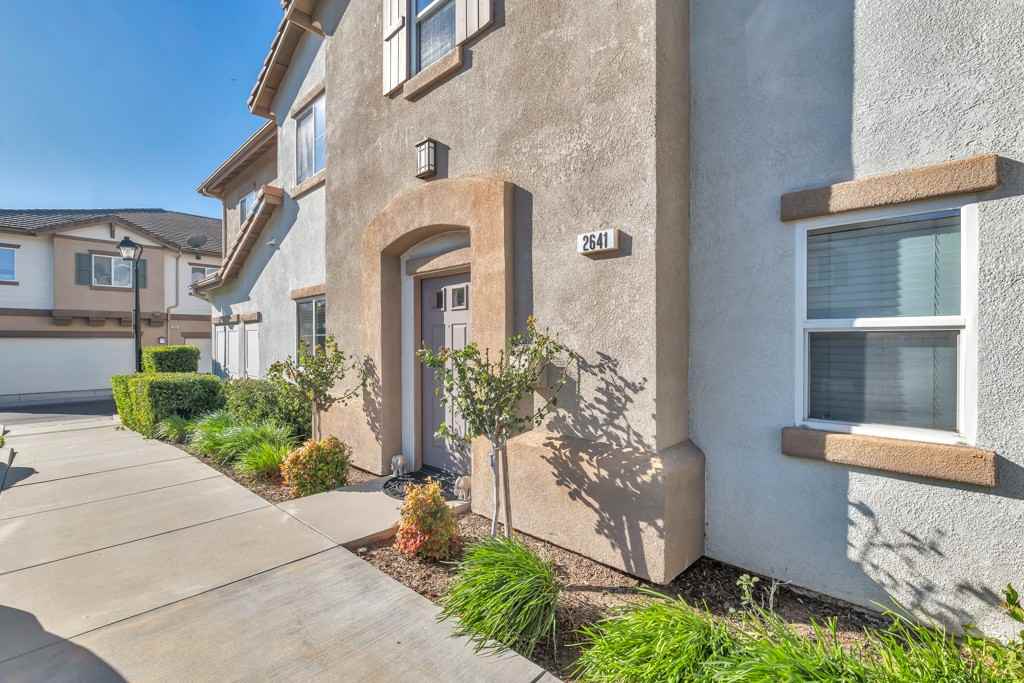 2641 Night Jasmine Dr #19 - Photo 3 of 22