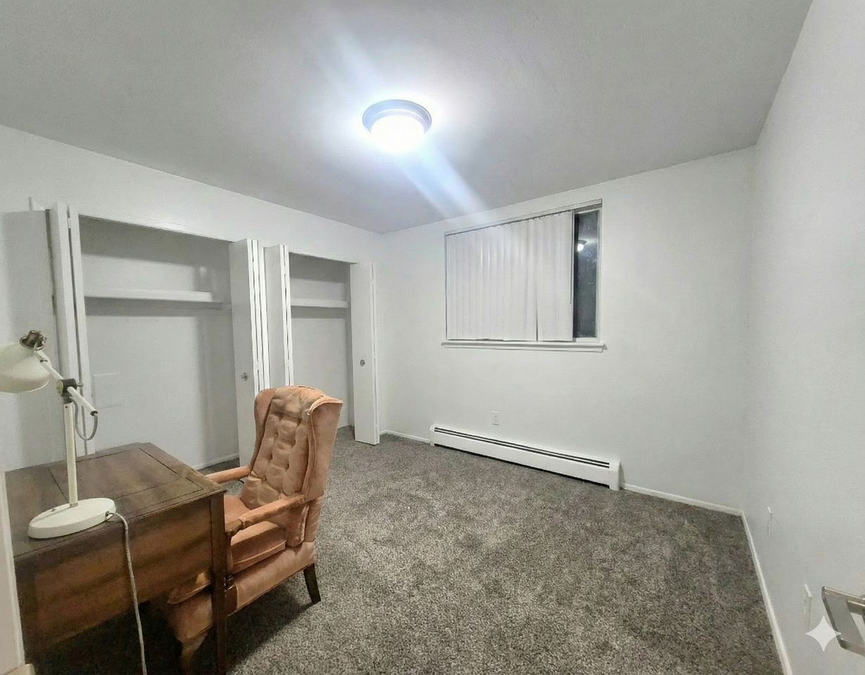 1016 Ironwood Ct #02 - Photo 3 of 5