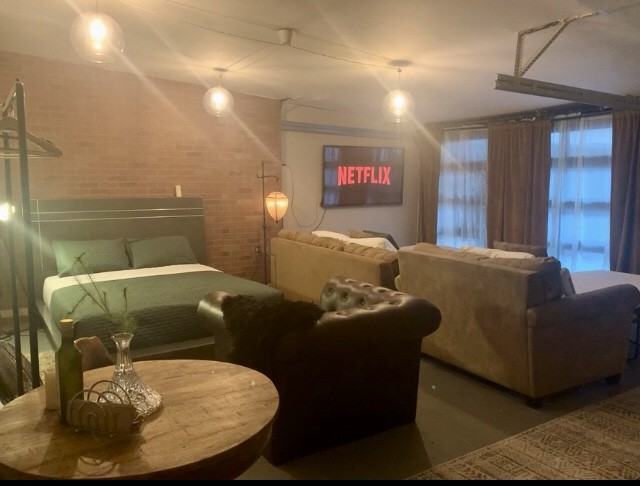 102 Chapel St - Photo 4 of 15