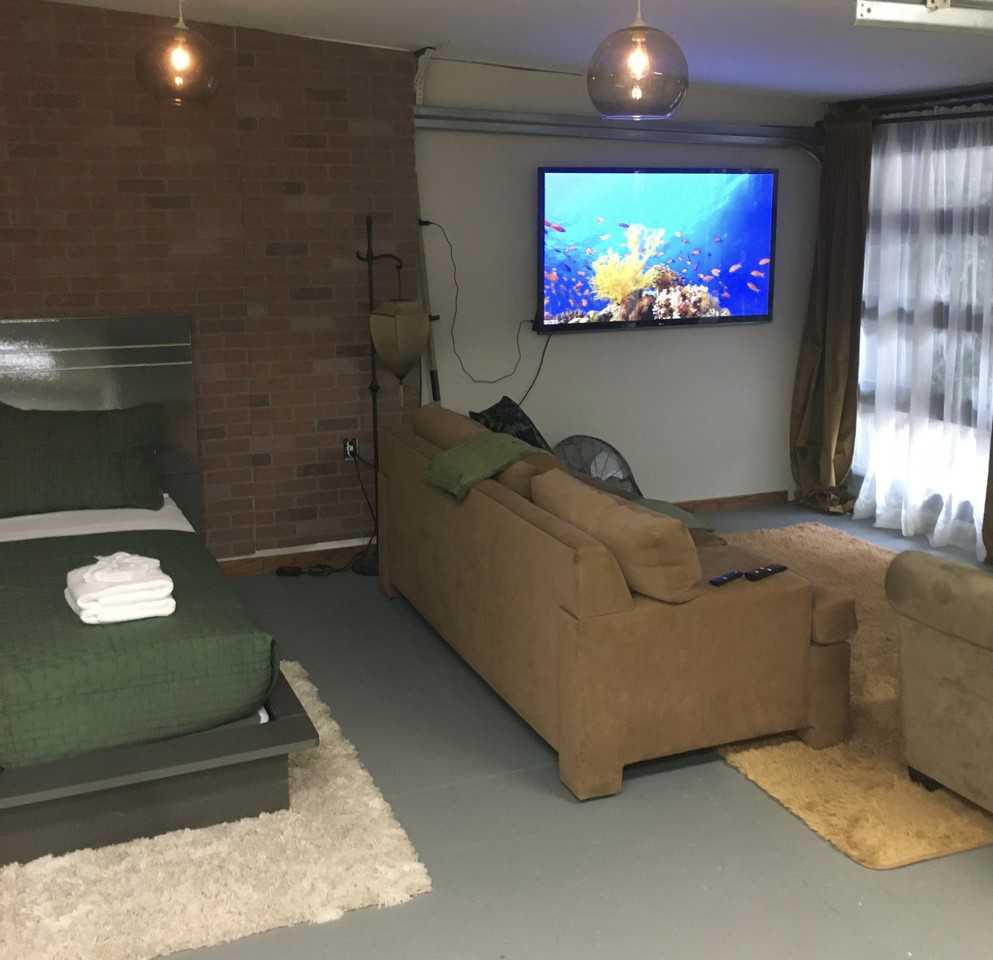 102 Chapel St - Photo 7 of 15