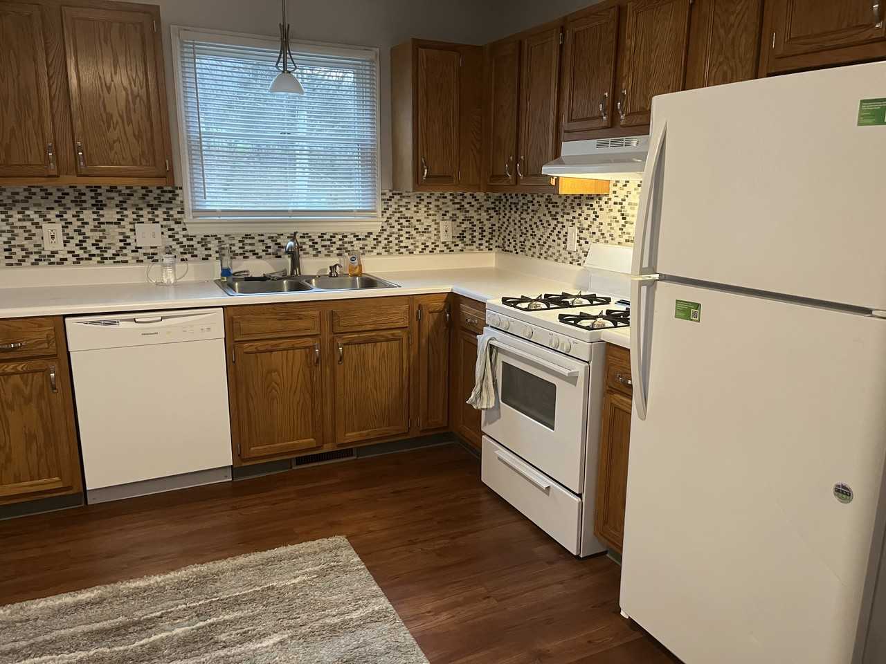 109 Hopewell Dr #109 - Photo 5 of 10