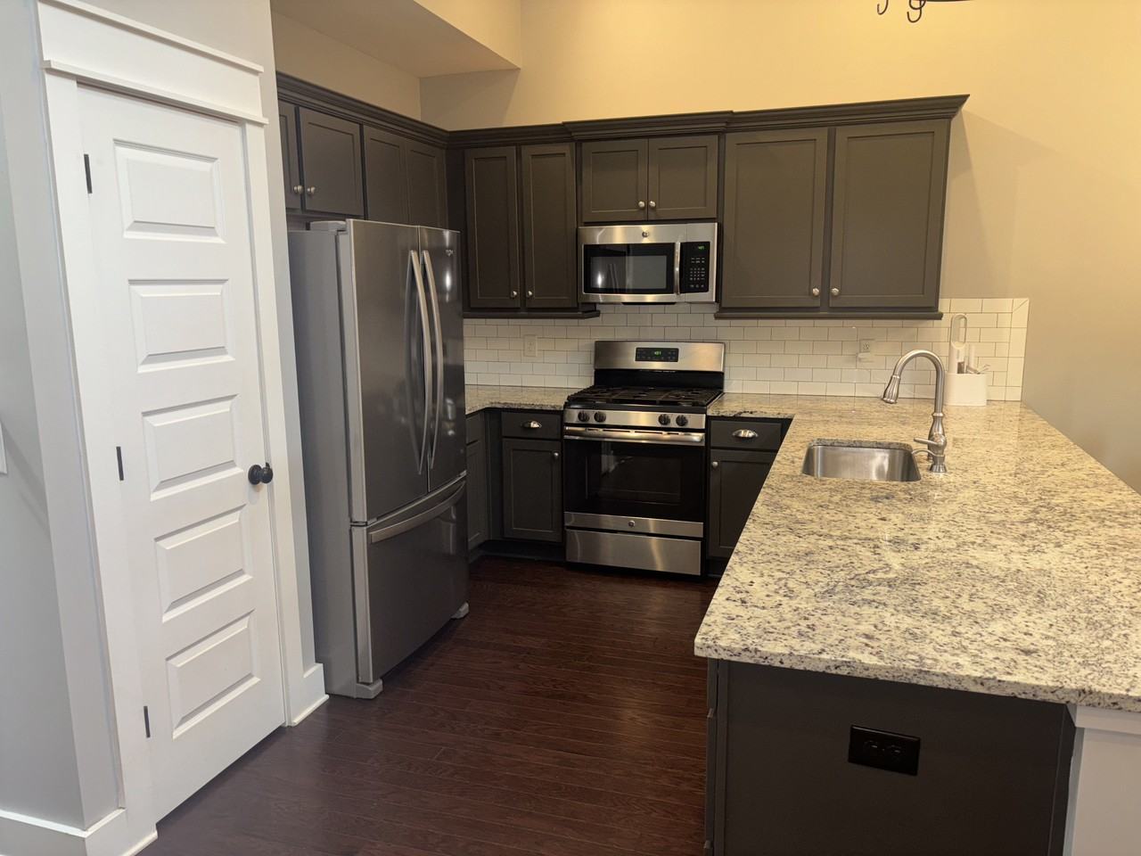 3859 Grants Ln #NA - Photo 3 of 7