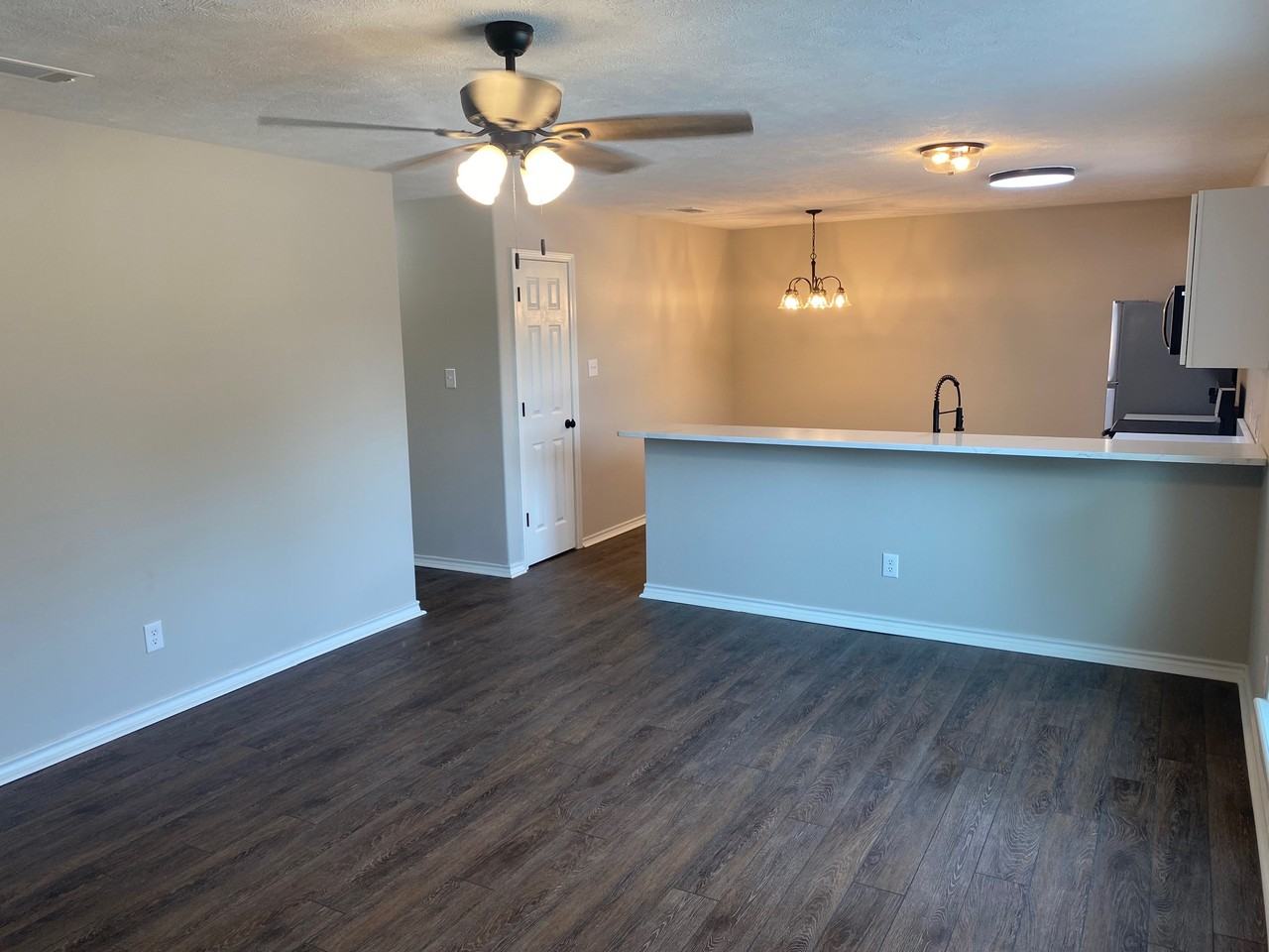 615637 Champion Pl #627 - Photo 3 of 13