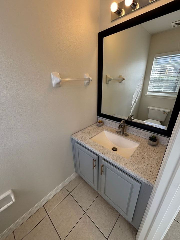 358 Cervantes Dr - Photo 2 of 24