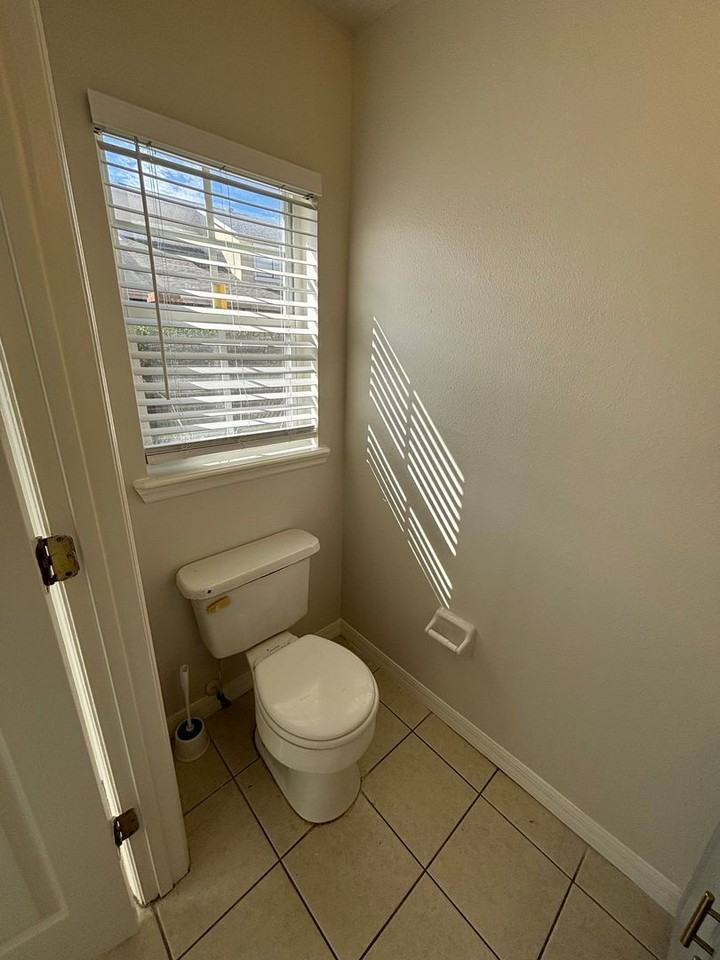 358 Cervantes Dr - Photo 6 of 24