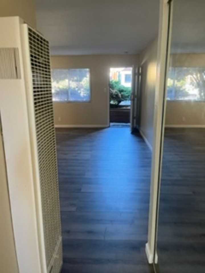 REDWOODS APT NICOL 94602. - Photo 3 of 46