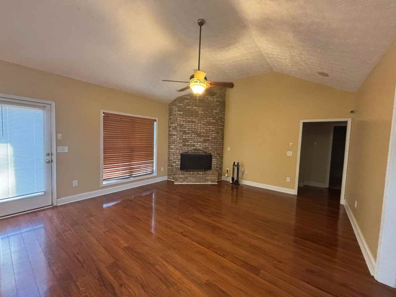 10 Leah Ct - Photo 6 of 25