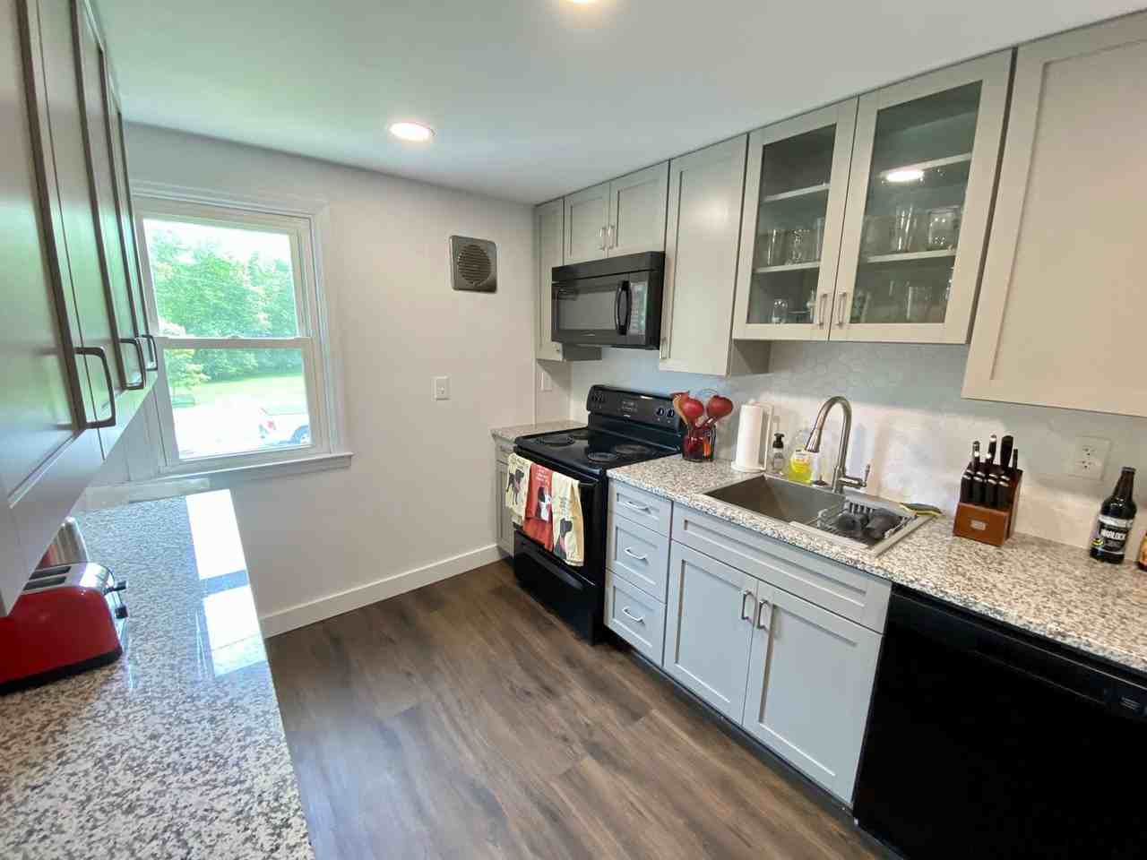 721 S Penn St - Photo 7 of 18