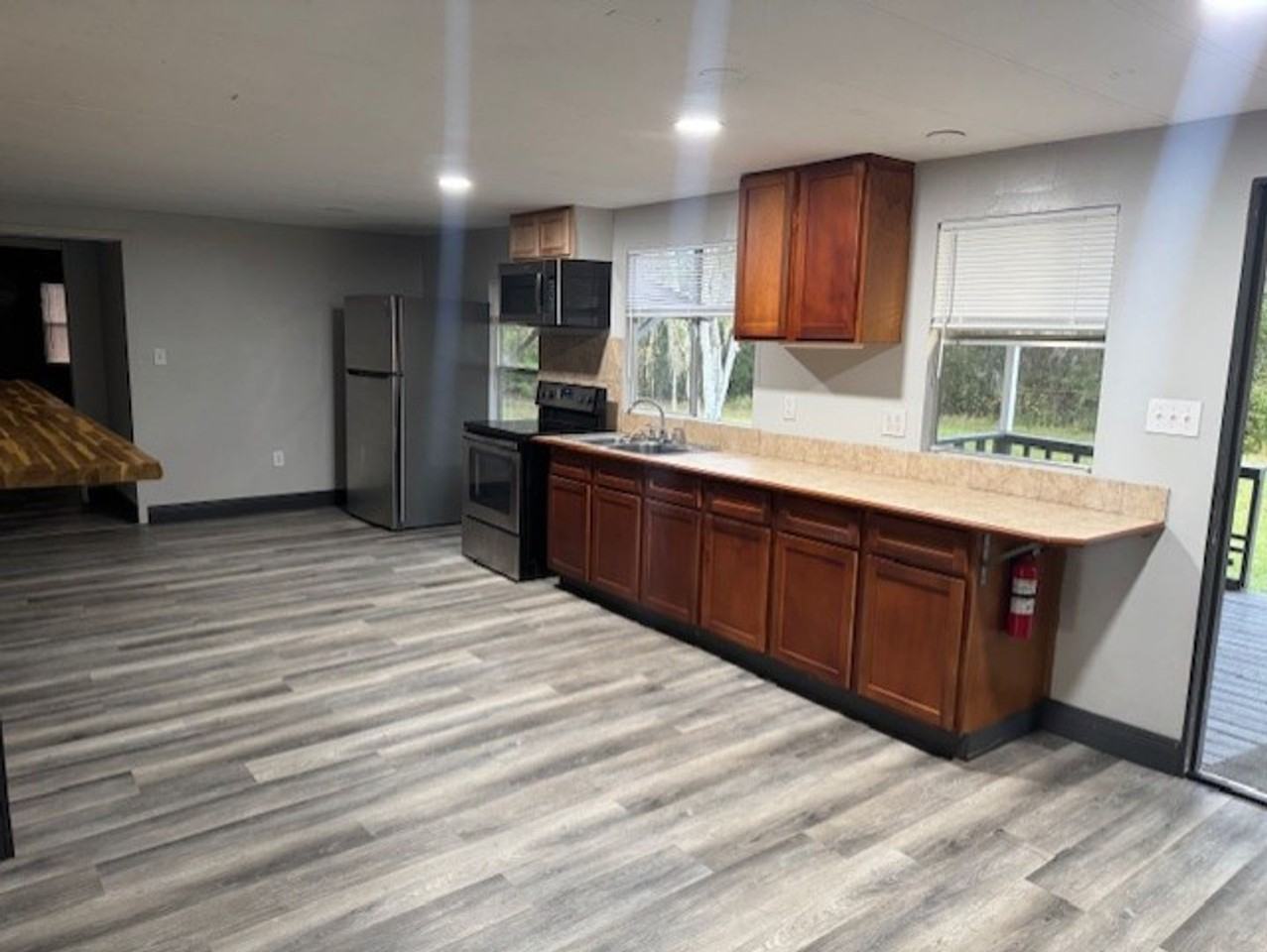 18561 Belvedere Rd - Photo 4 of 16