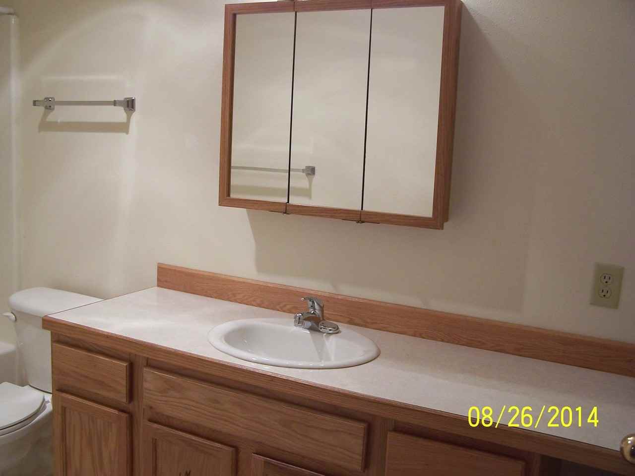 740 Benjamin Ave - Photo 2 of 15