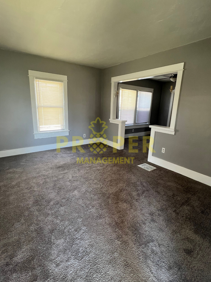 248 Brooklyn Ave - Photo 2 of 6