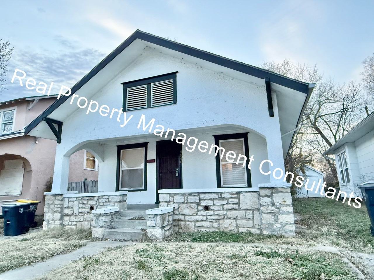 4546 S Benton Ave - Photo 2 of 17