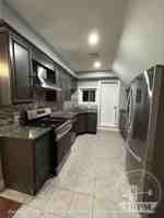 featured image of 176 Snell St