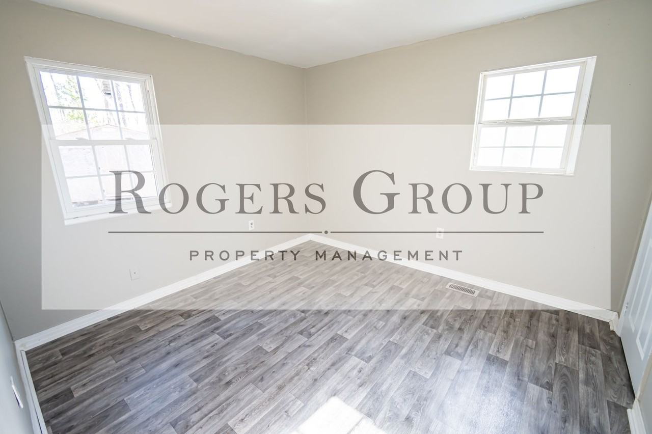 1224 Raleigh St - Photo 4 of 7