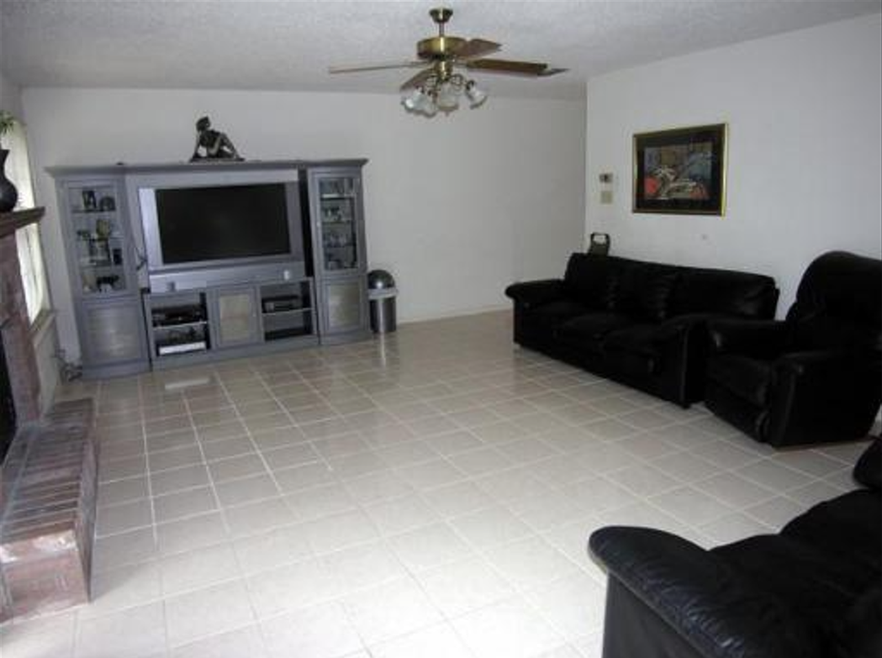 6991 Sunset Village Dr - Photo 2 of 5